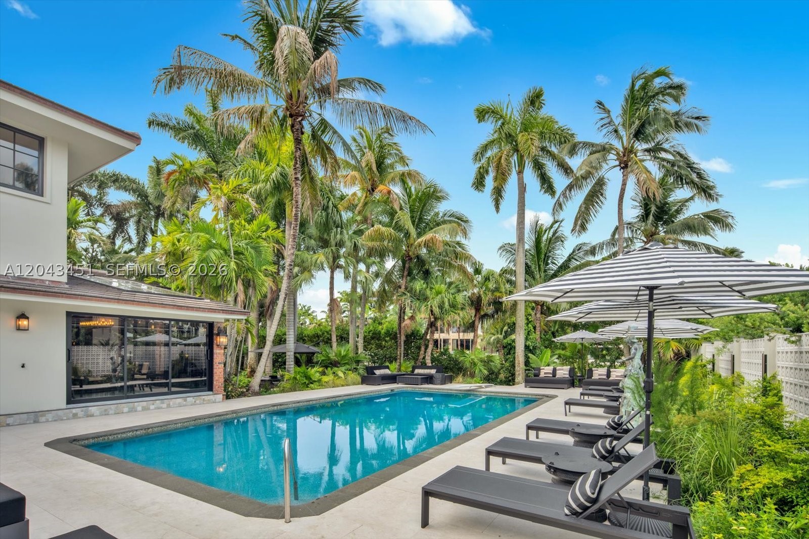 980 Belle Meade Is Dr Miami, FL 33138