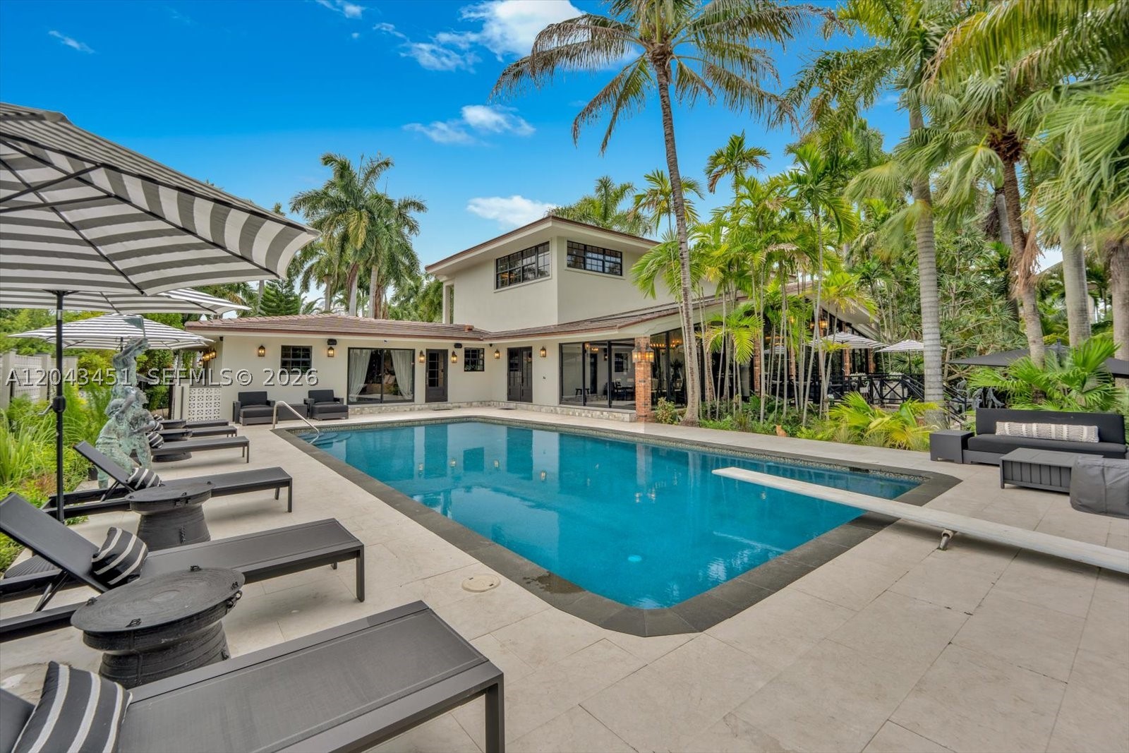 980 Belle Meade Is Dr Miami, FL 33138