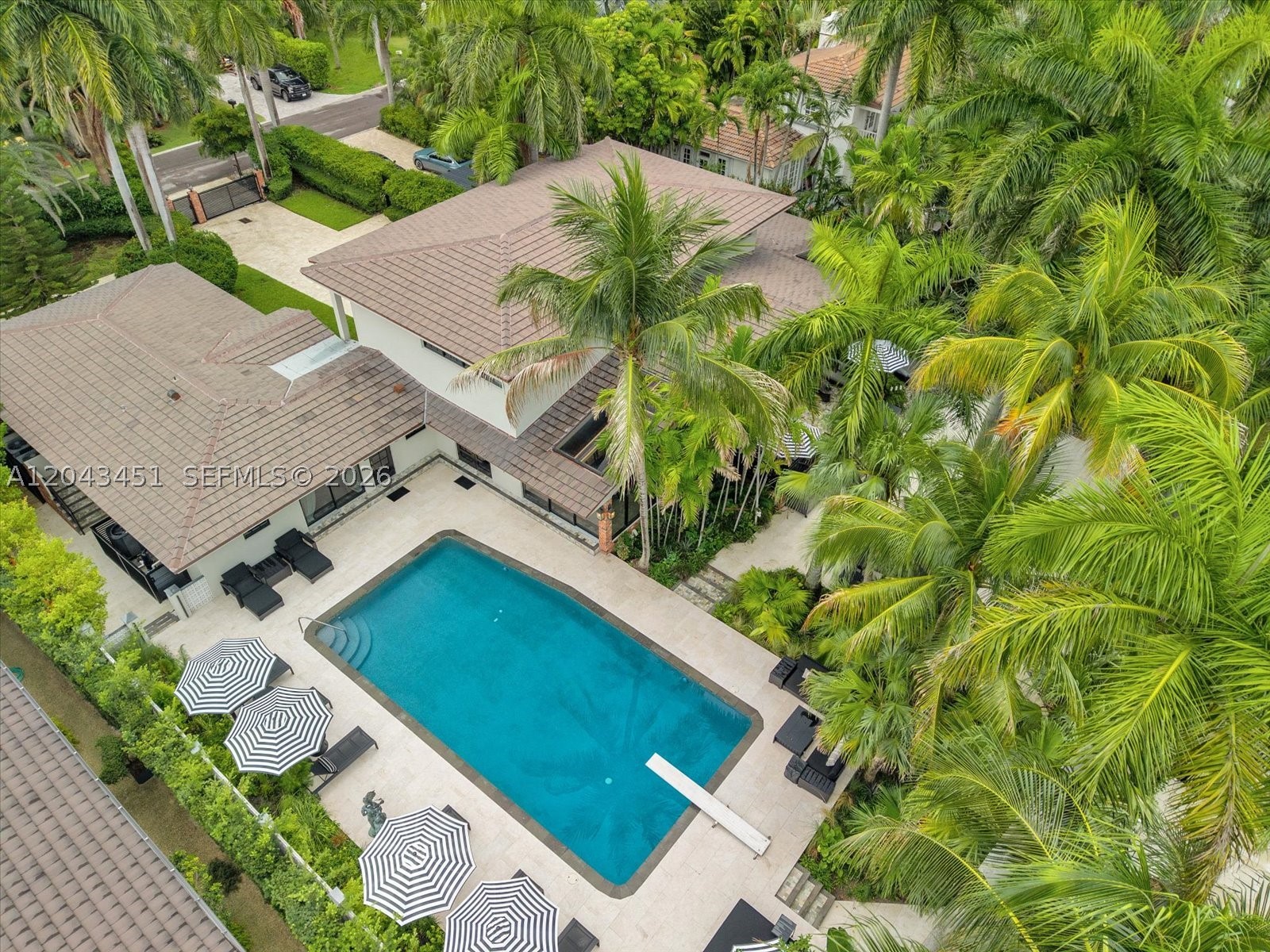 980 Belle Meade Is Dr Miami, FL 33138