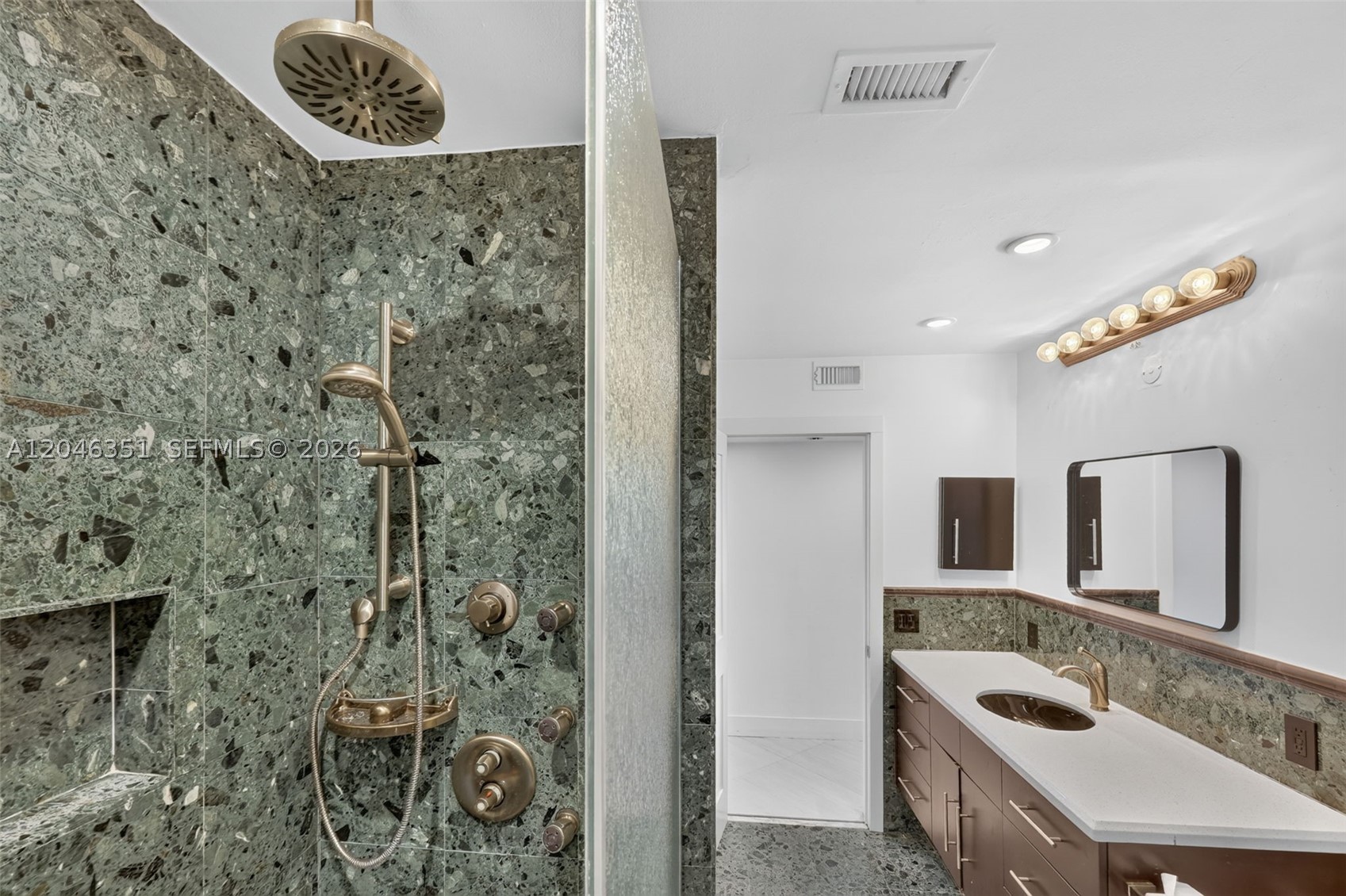 15200 SW 81st Ave Palmetto Bay, FL 33157