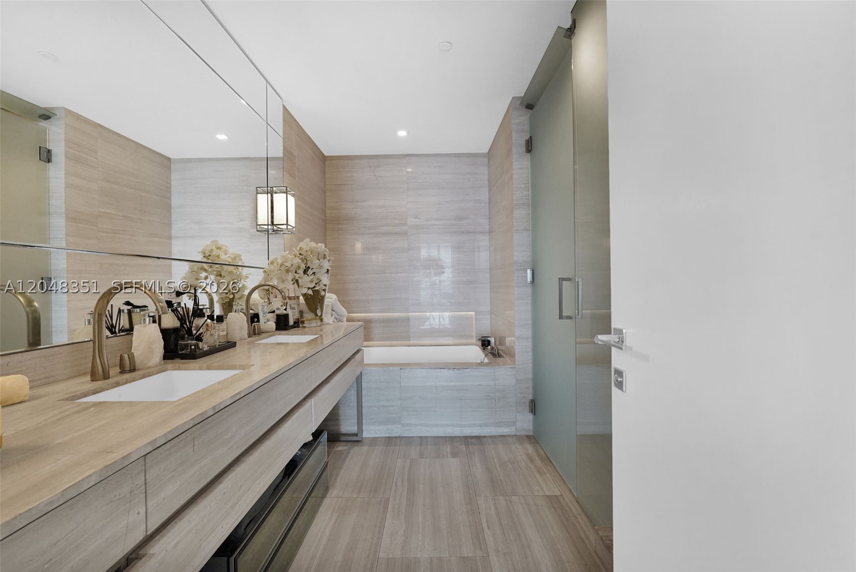 image Residences by Armani Casa13