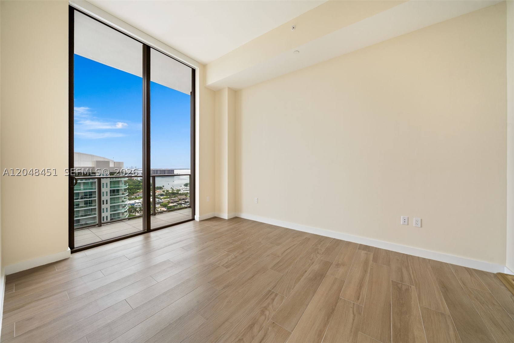 image Mr. C Residences | Bayshore11