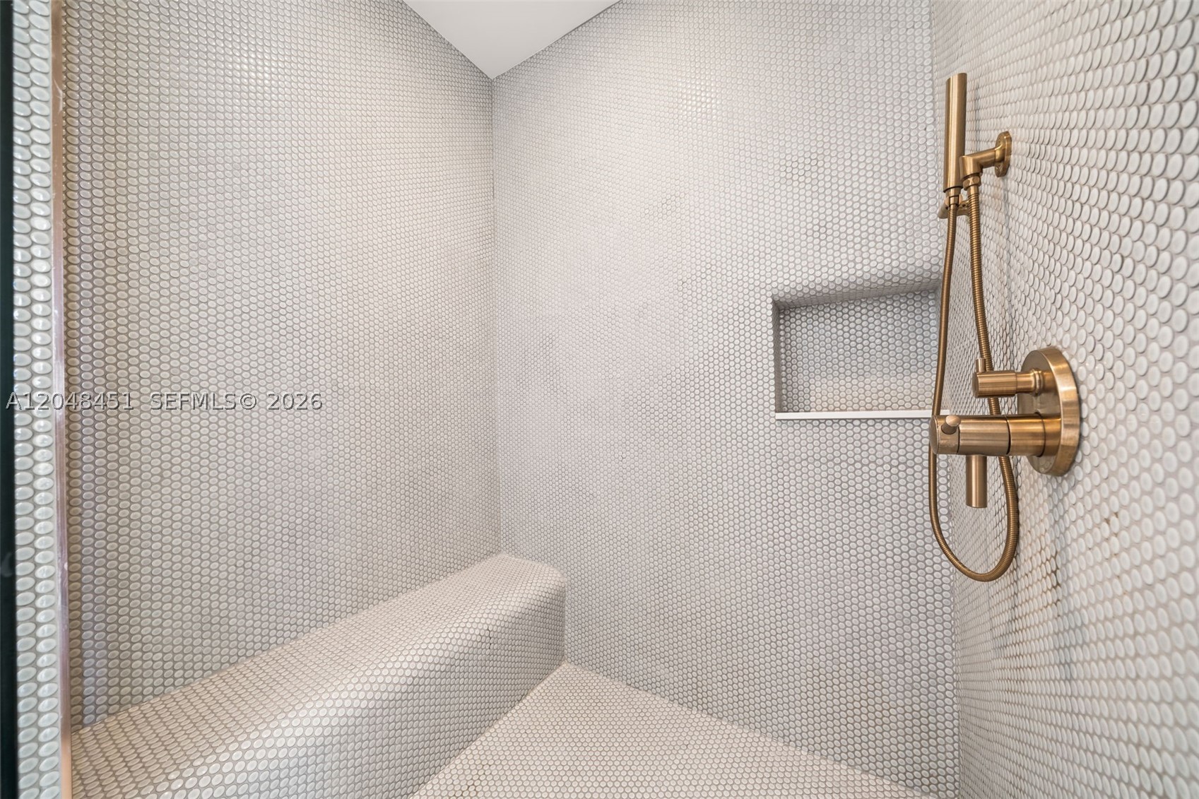 image Mr. C Residences | Bayshore12