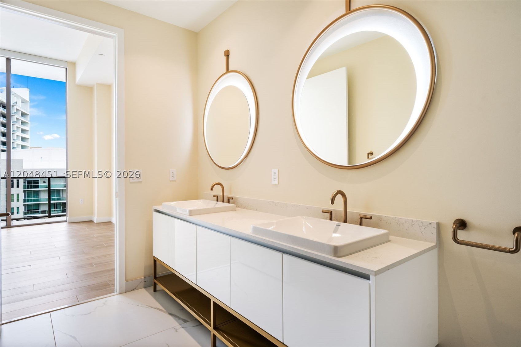 image Mr. C Residences | Bayshore14