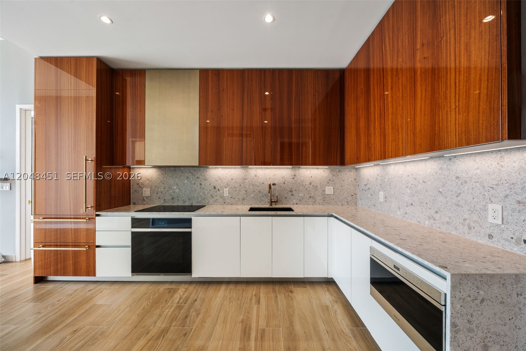 image Mr. C Residences | Bayshore4