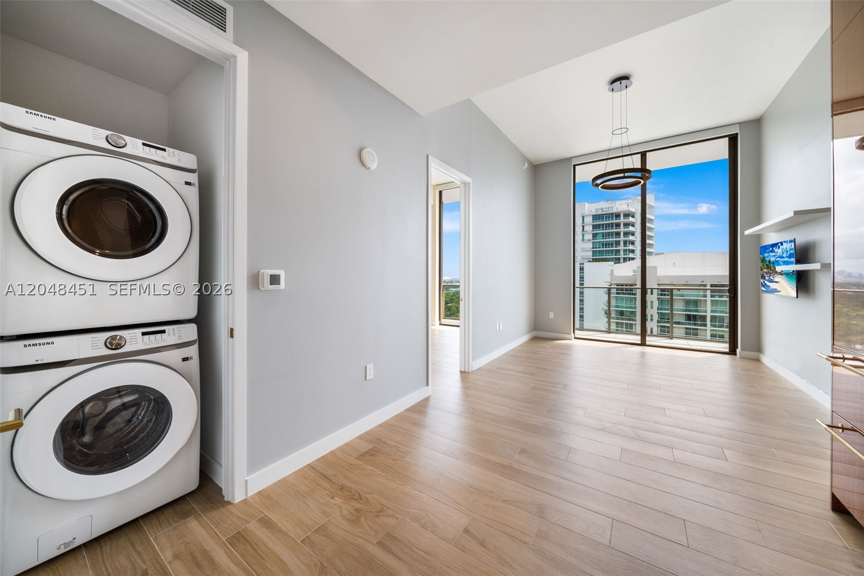image Mr. C Residences | Bayshore8