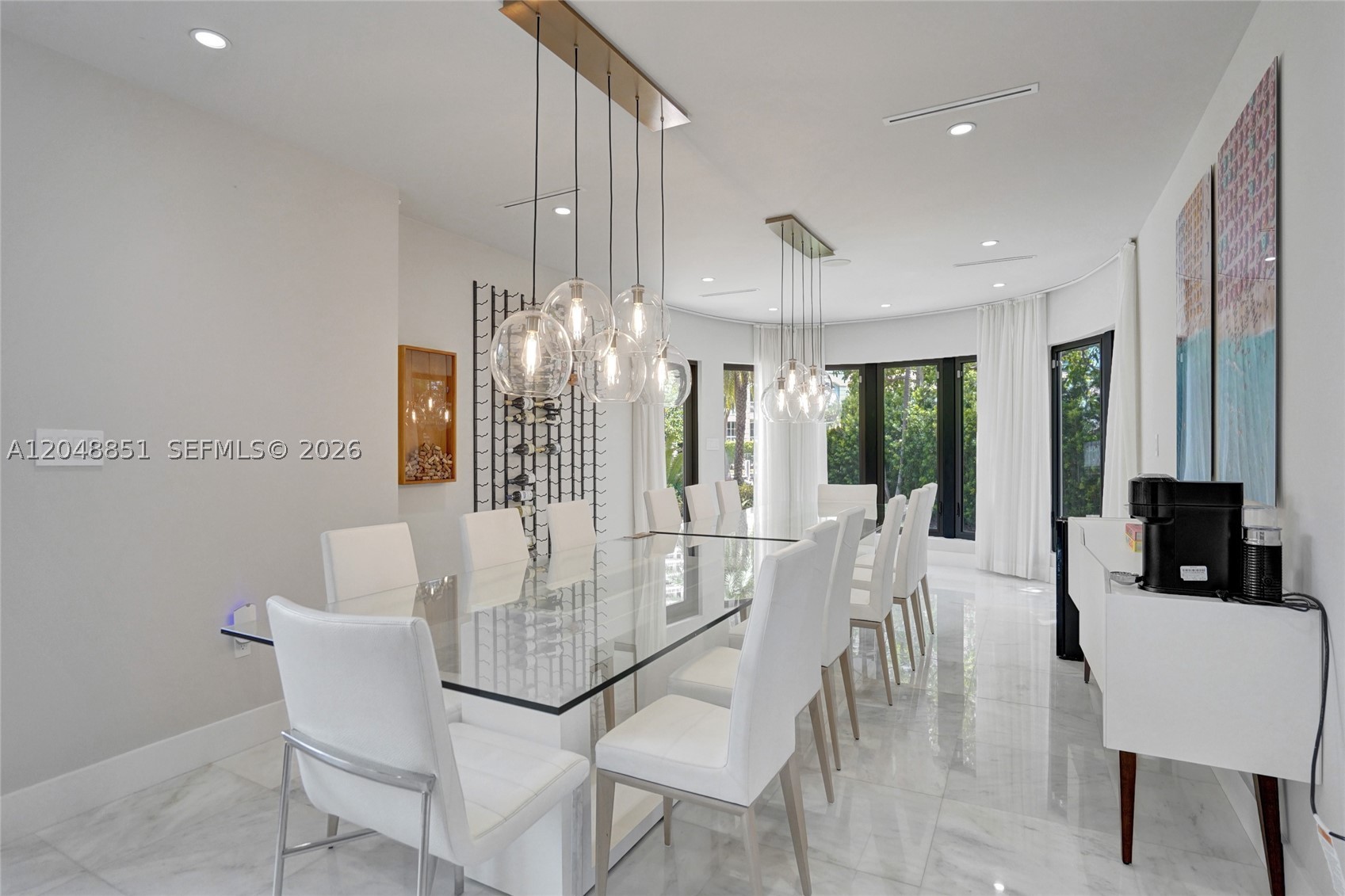 113 Holiday Dr Hallandale Beach, FL 33009