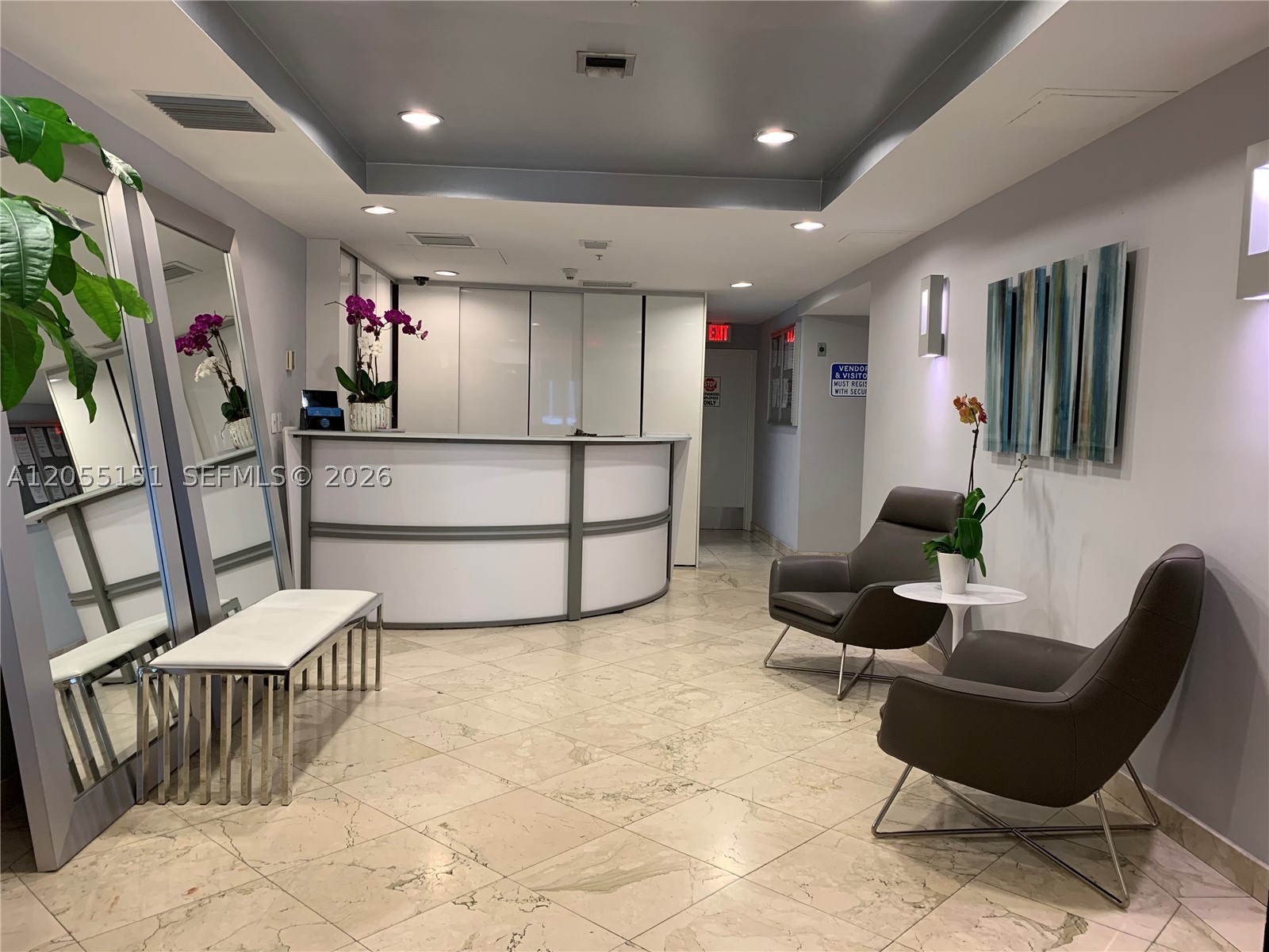 170 SE 14th St #1402 Miami, FL 33131