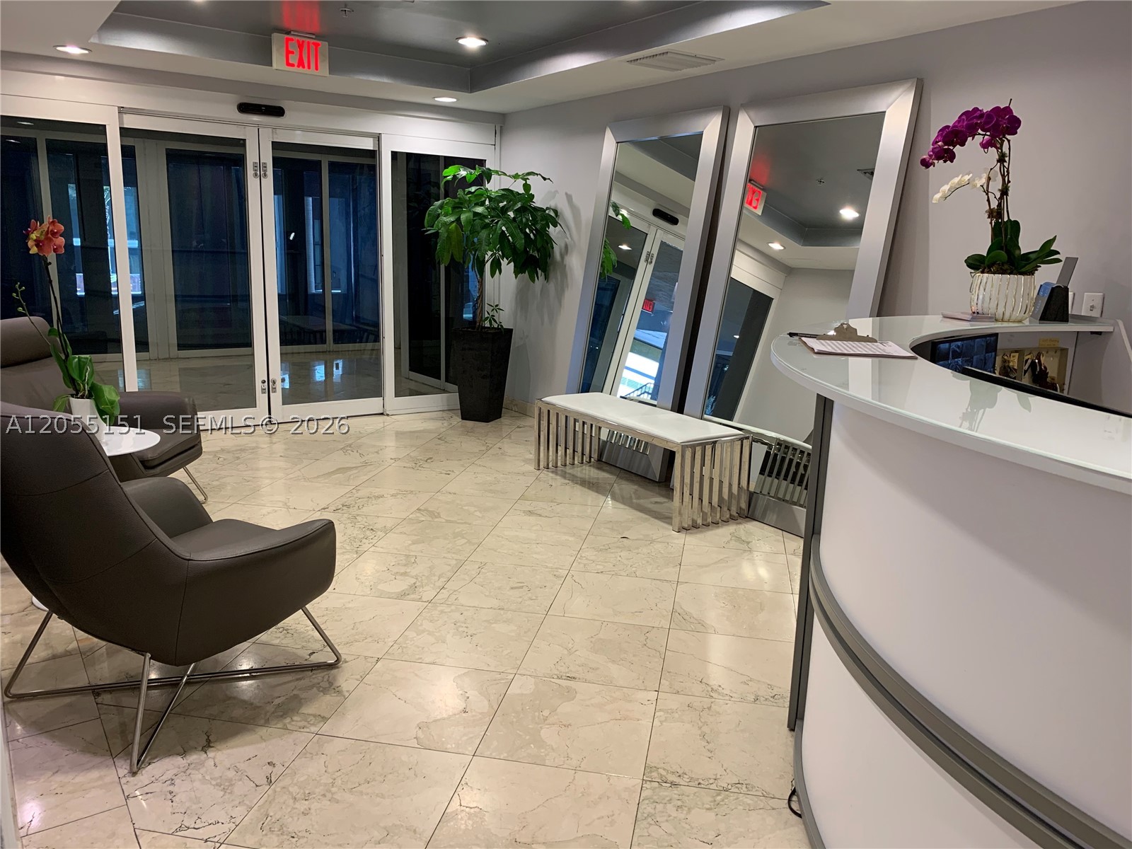 170 SE 14th St #1402 Miami, FL 33131