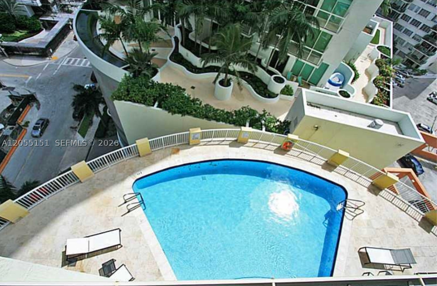 170 SE 14th St #1402 Miami, FL 33131