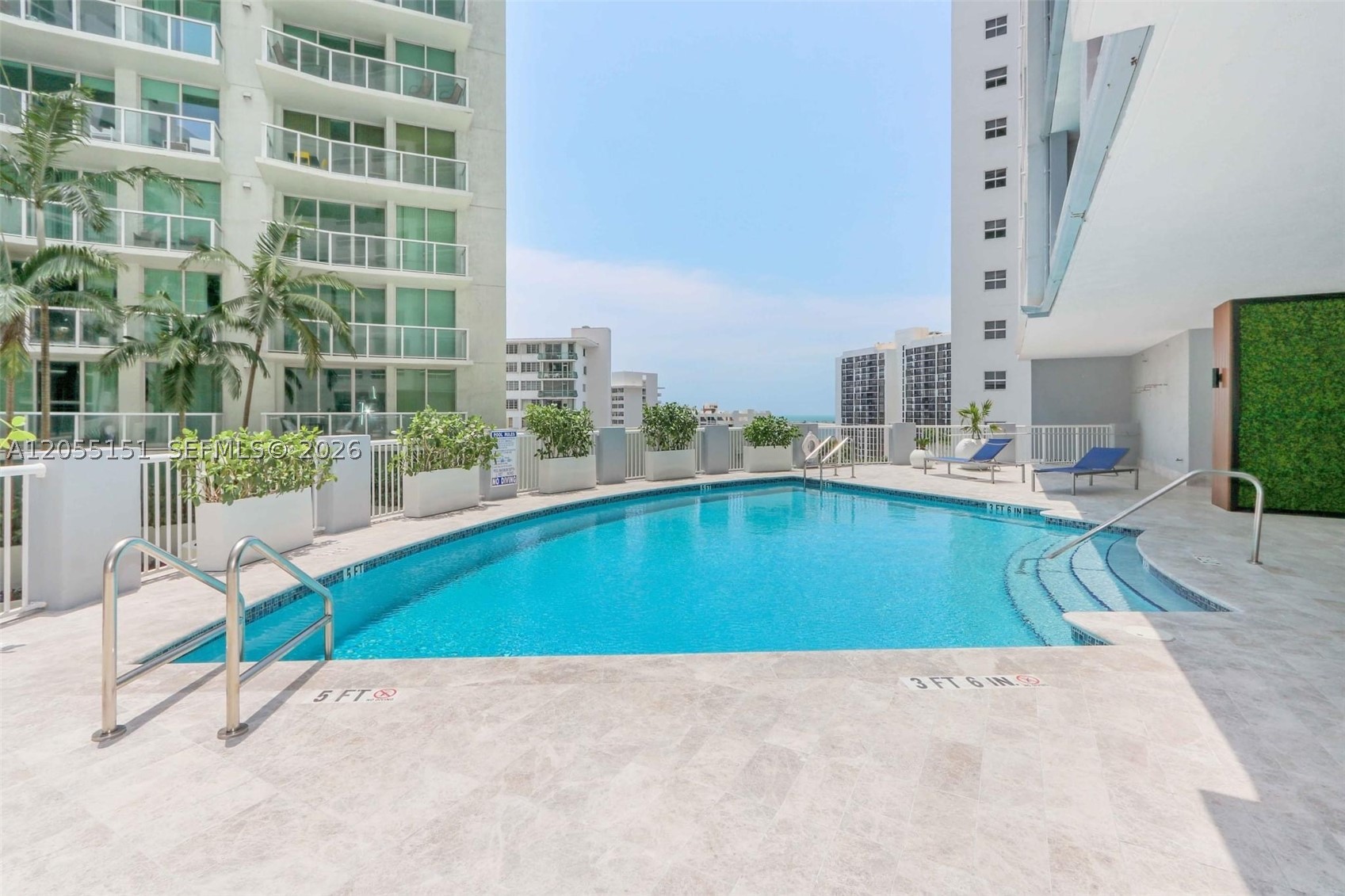 170 SE 14th St #1402 Miami, FL 33131