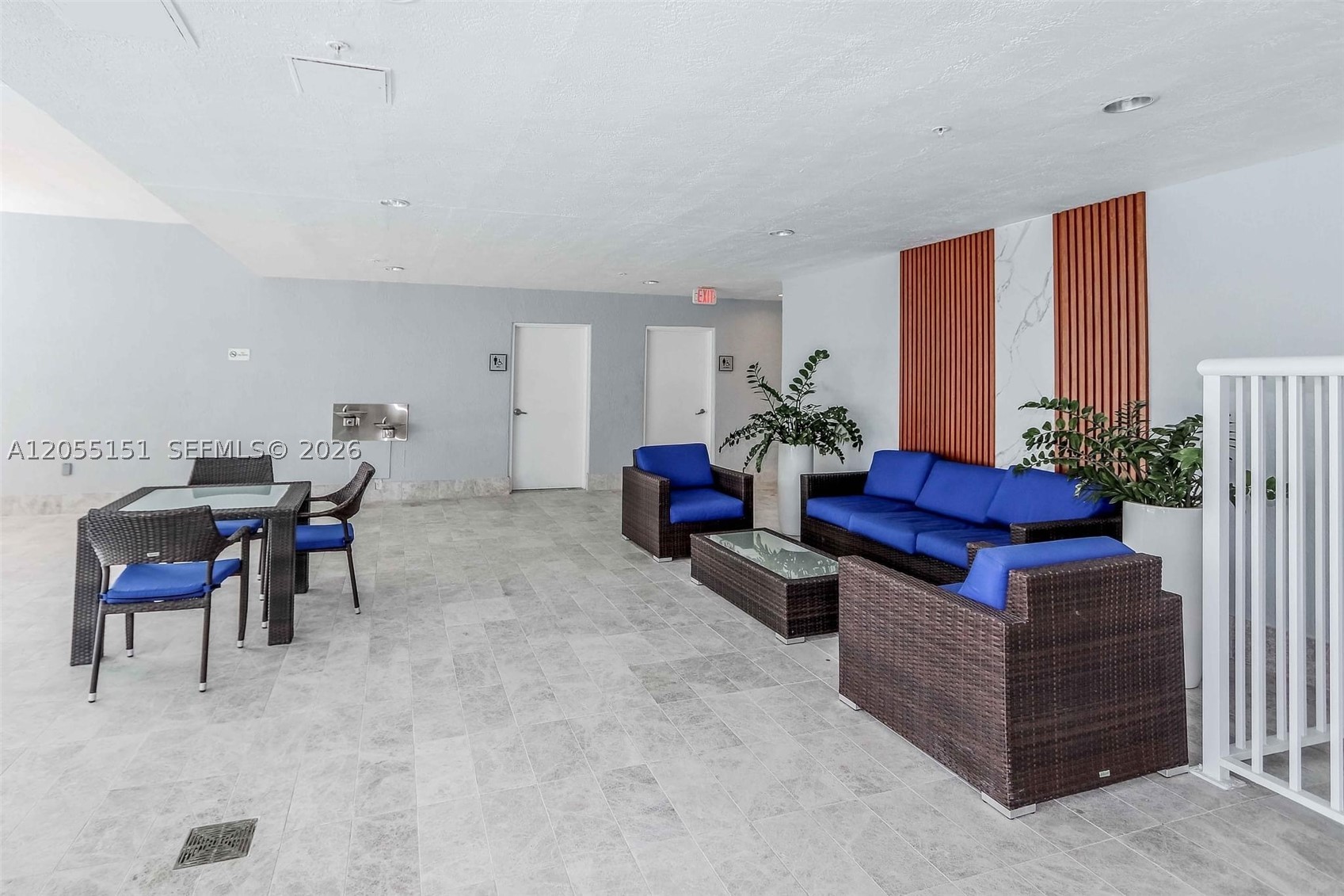 170 SE 14th St #1402 Miami, FL 33131