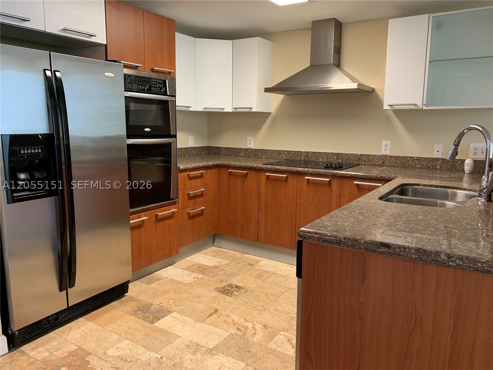 170 SE 14th St #1402 Miami, FL 33131