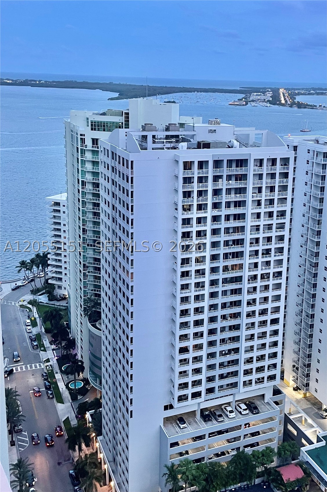 170 SE 14th St #1402 Miami, FL 33131