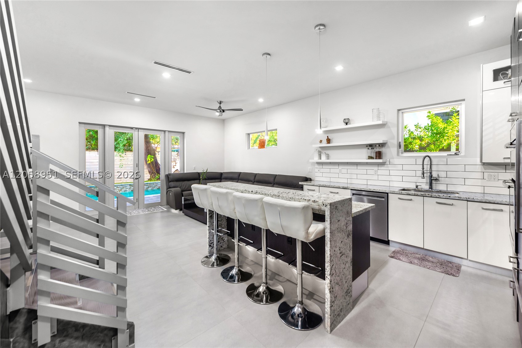 3067 Carter St Miami, FL 33133