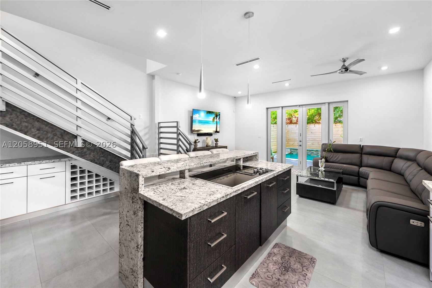 3067 Carter St Miami, FL 33133