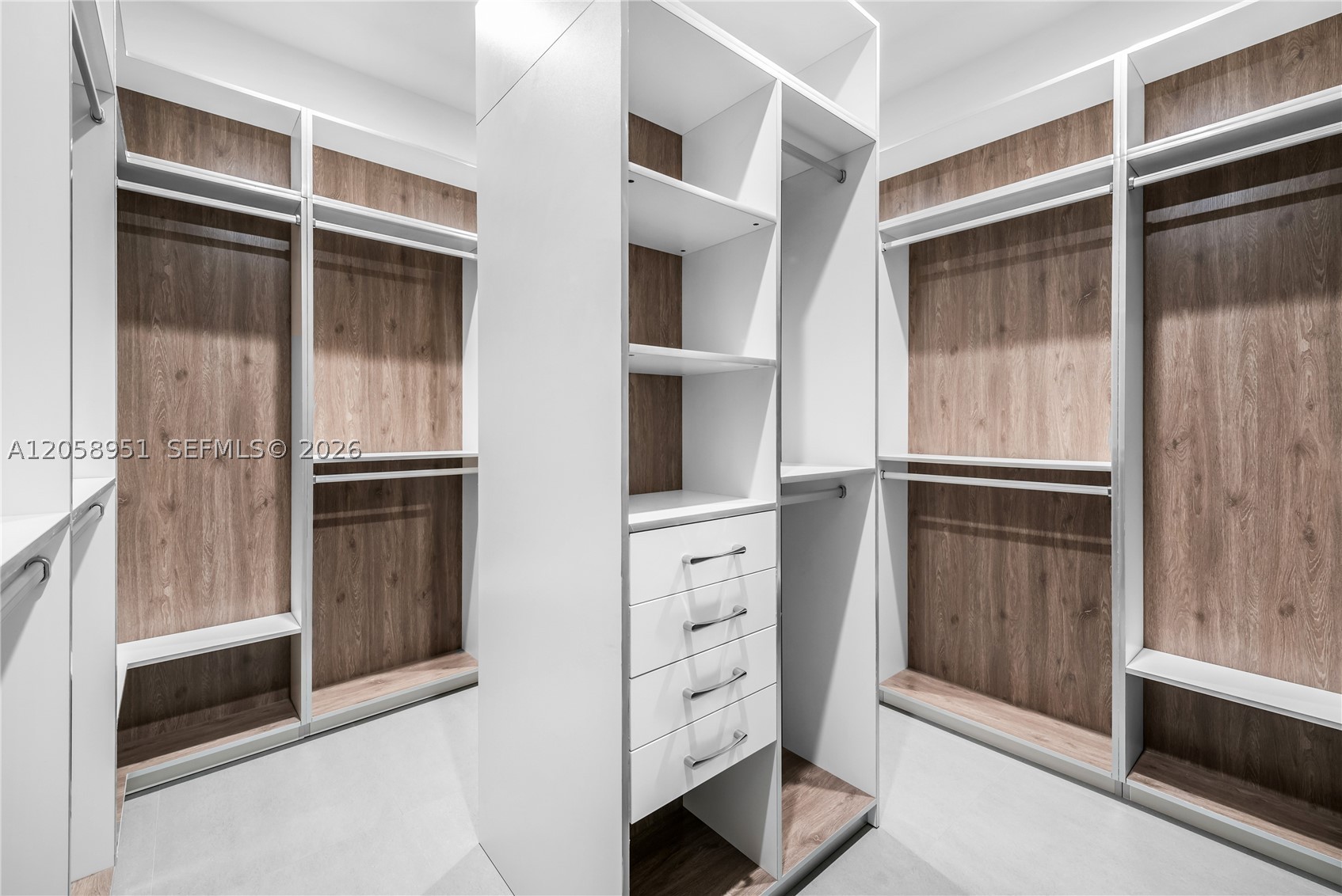 3067 Carter St Miami, FL 33133