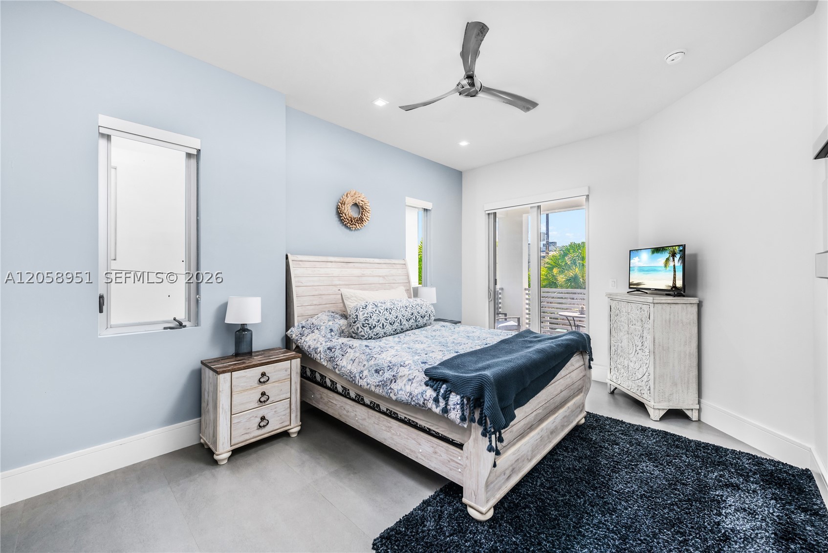 3067 Carter St Miami, FL 33133