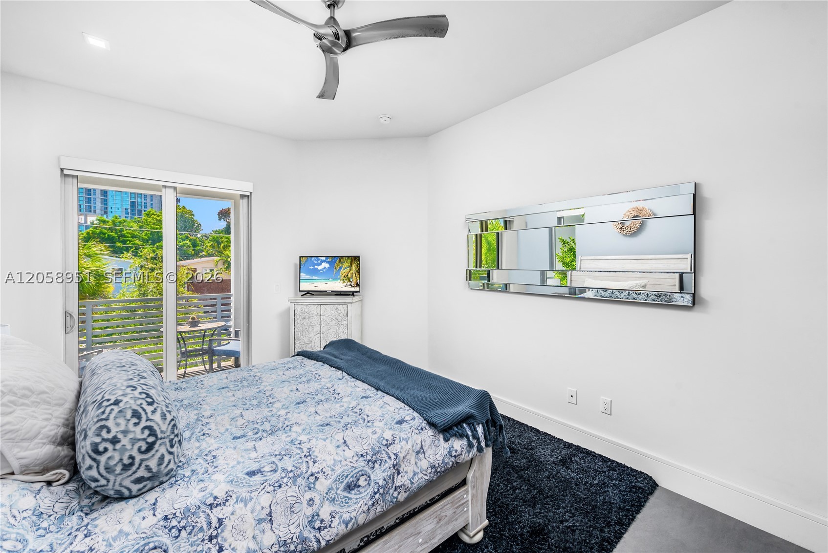 3067 Carter St Miami, FL 33133