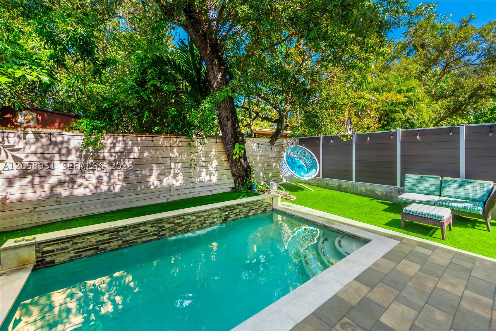 3067 Carter St Miami, FL 33133