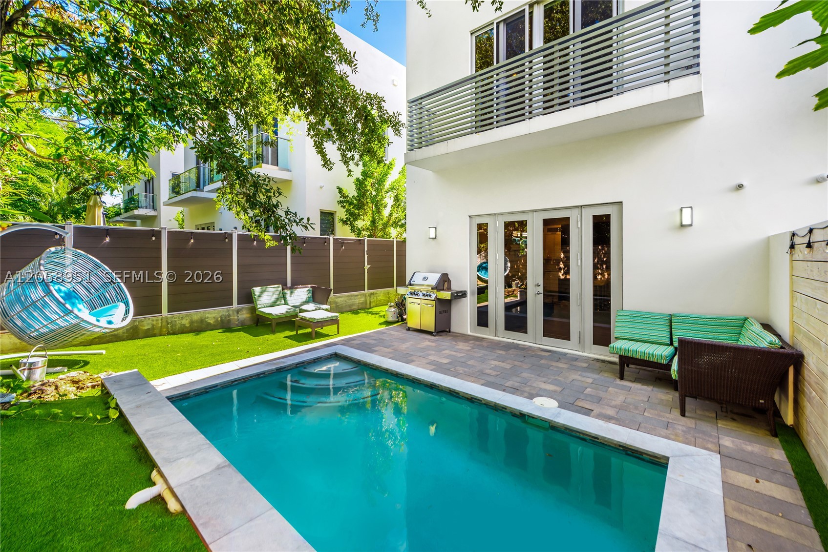 3067 Carter St Miami, FL 33133