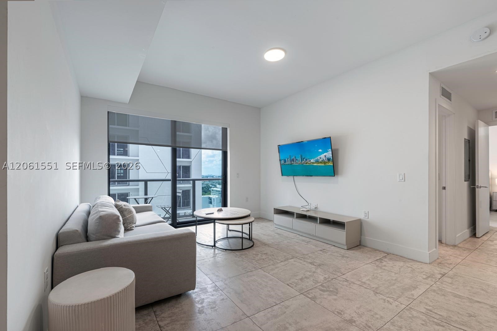 image Smart Brickell I10