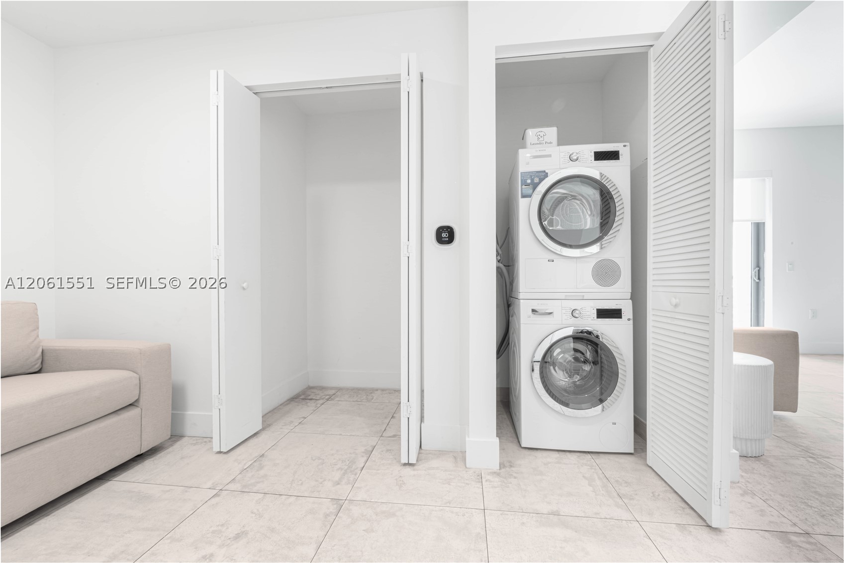 image Smart Brickell I15