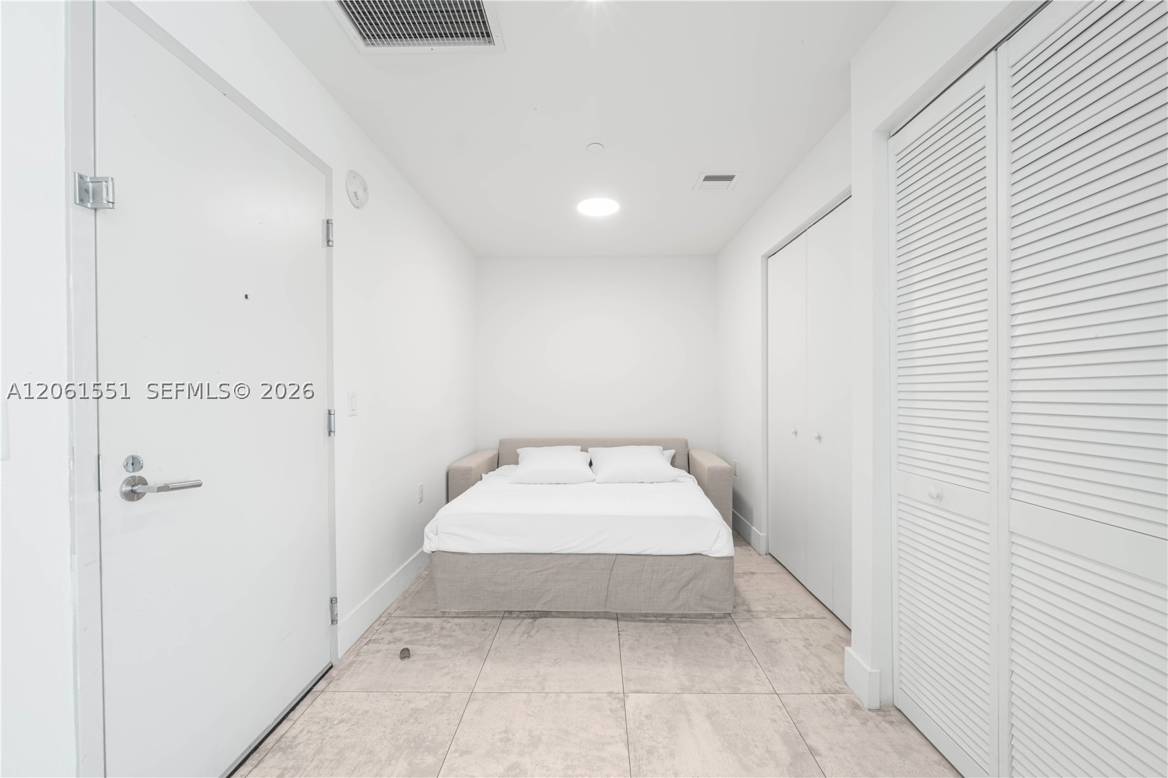 image Smart Brickell I18