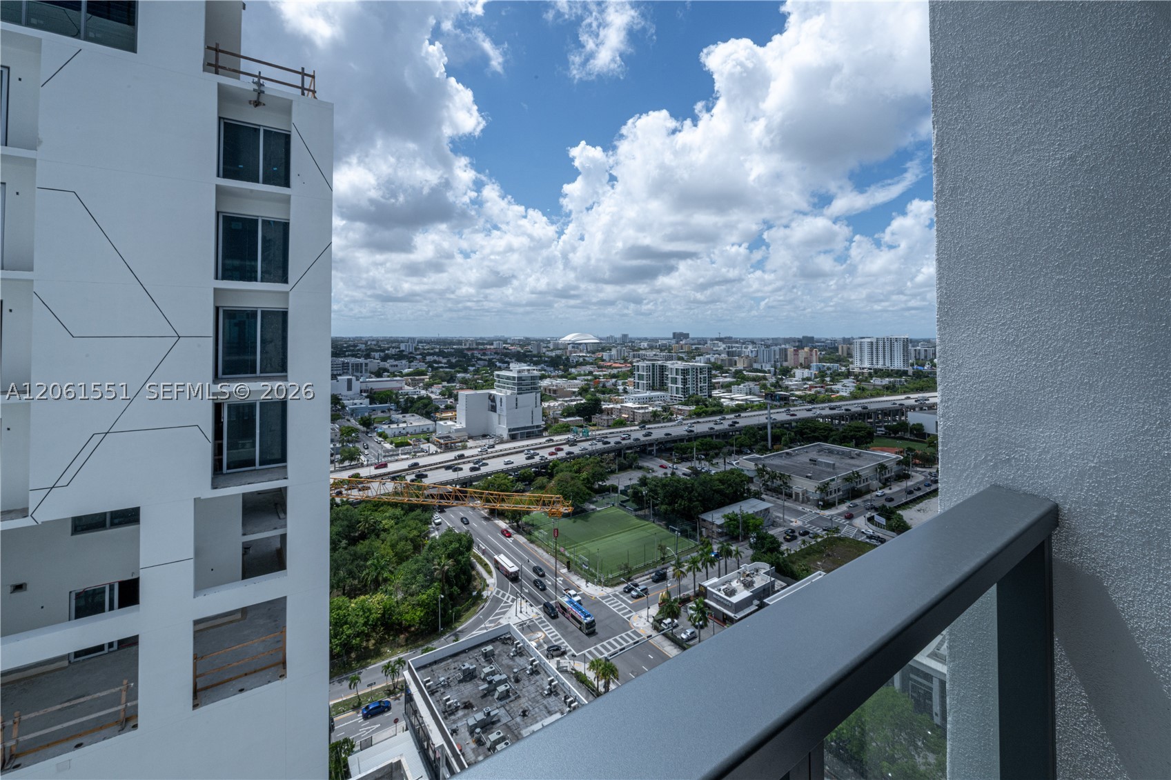 image Smart Brickell I33