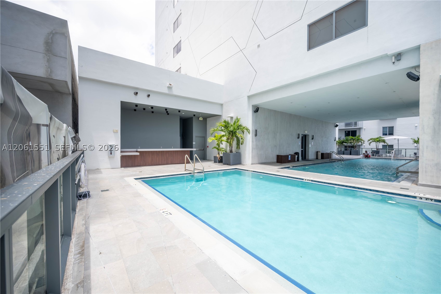 image Smart Brickell I51