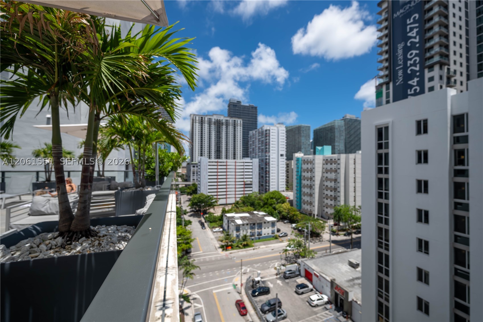 image Smart Brickell I55