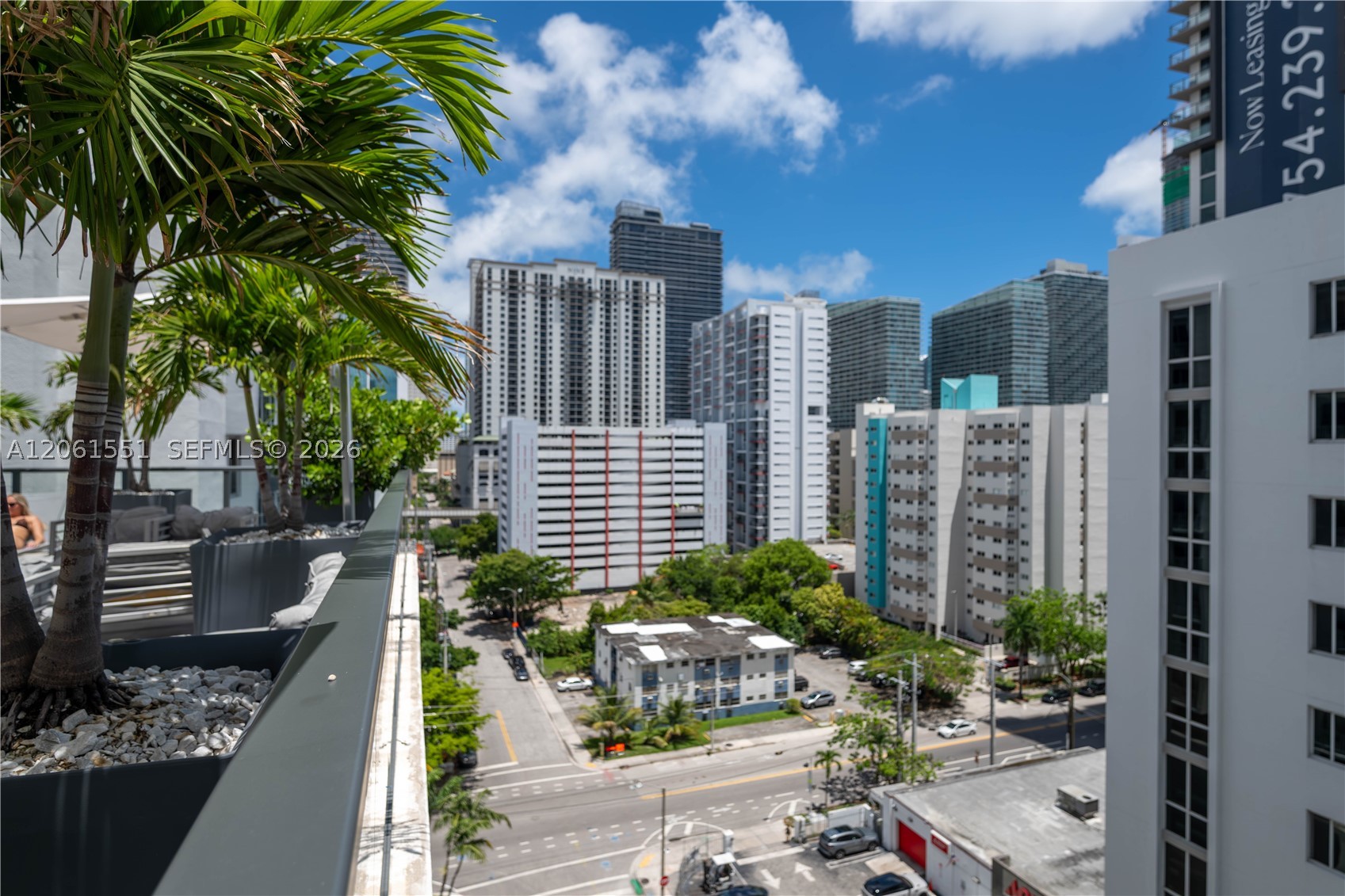 image Smart Brickell I56