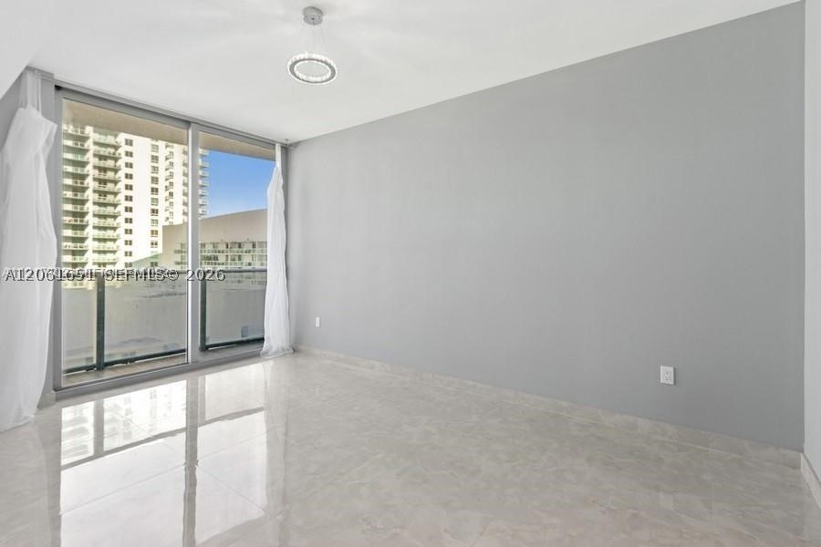 image Aria on the Bay14