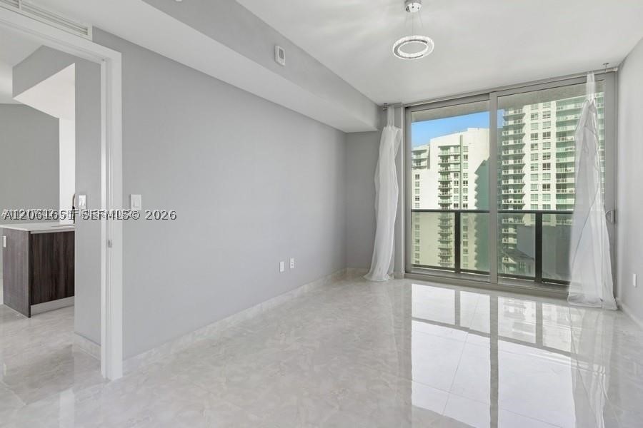 image Aria on the Bay15