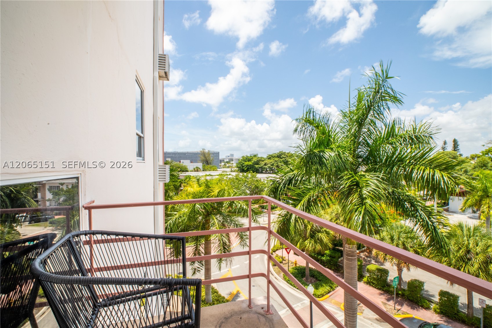 255 W 24th St #436