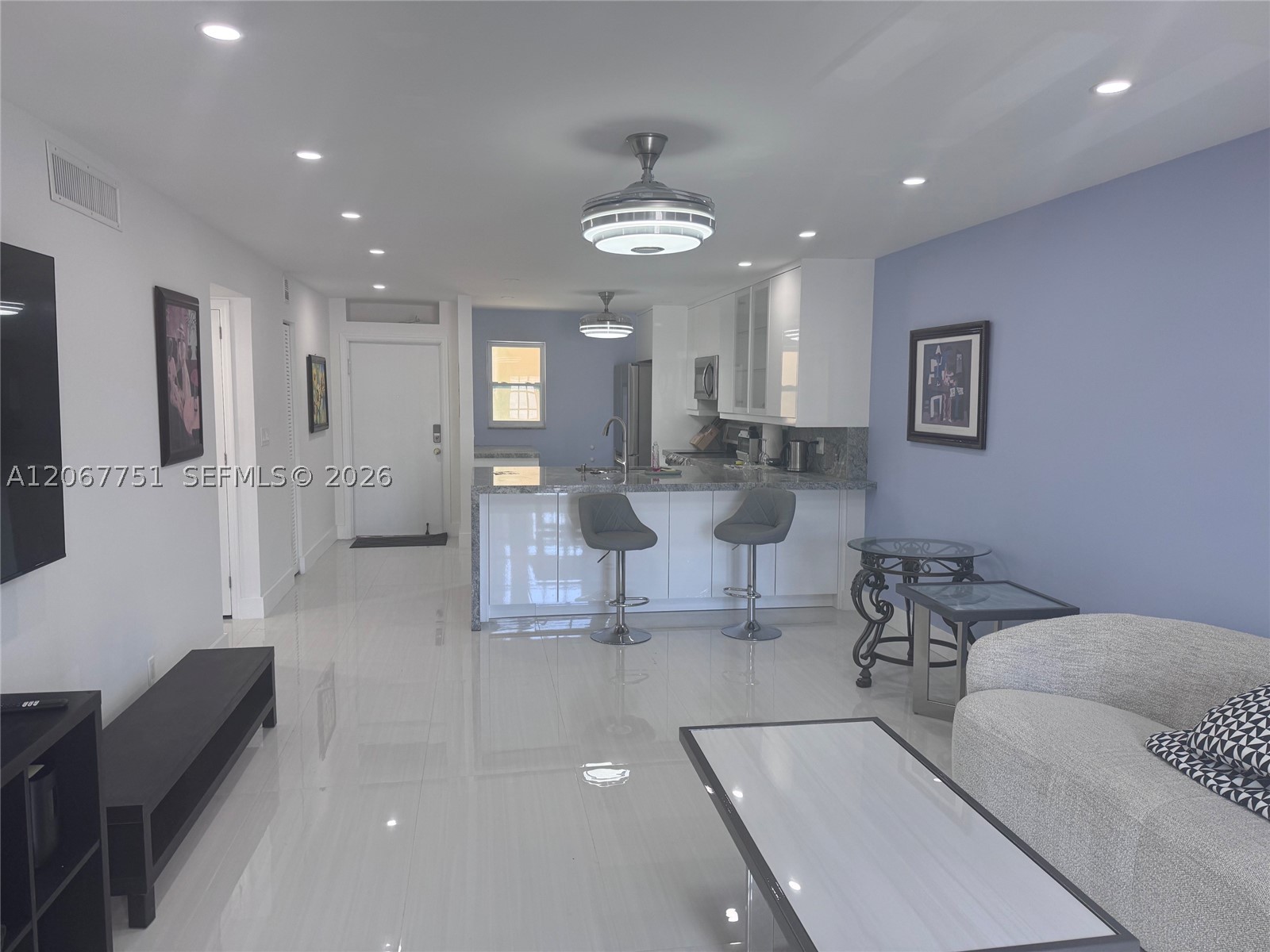 410 SE 2nd St #223