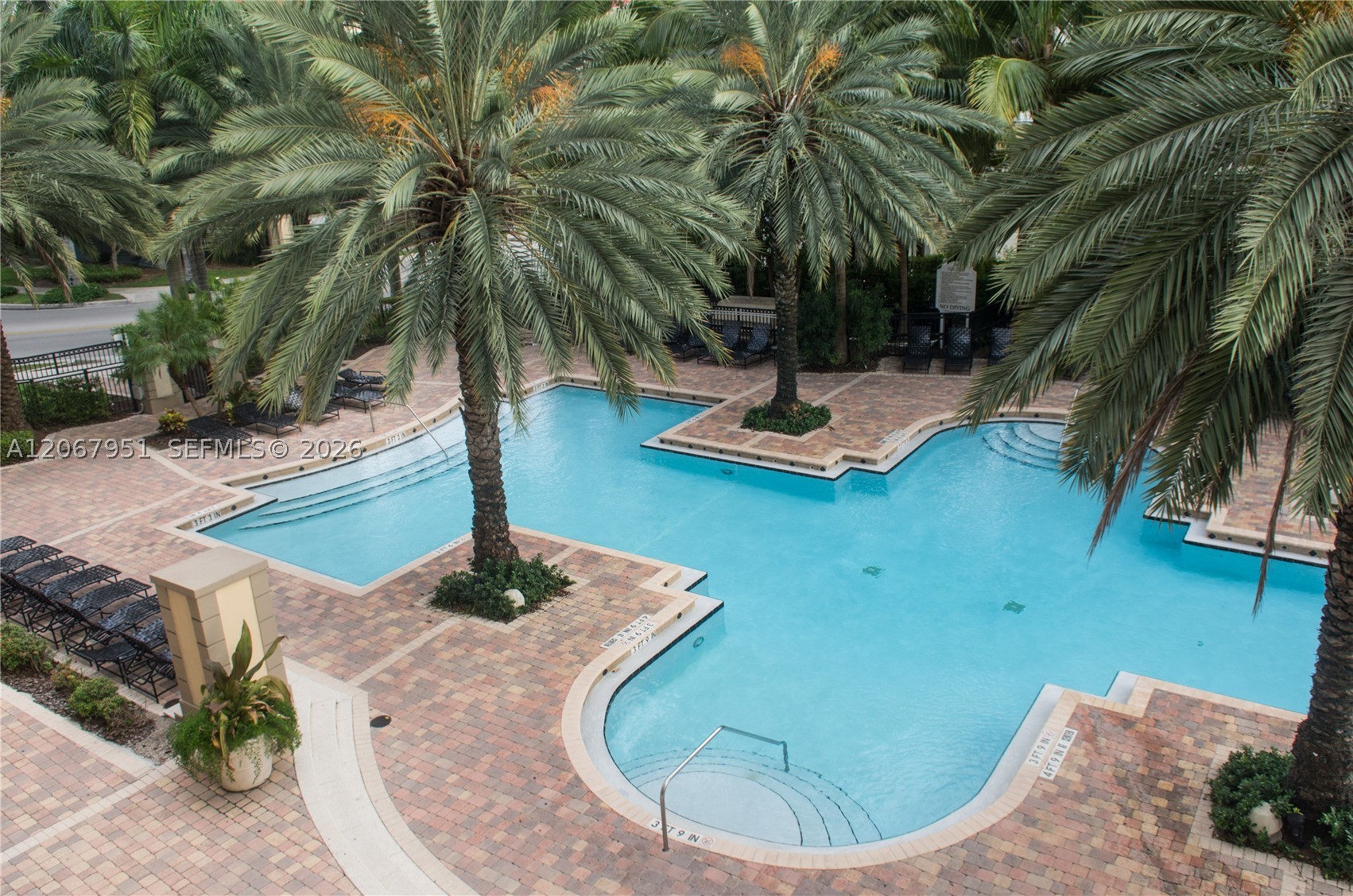 image Porto Bellagio Condo9