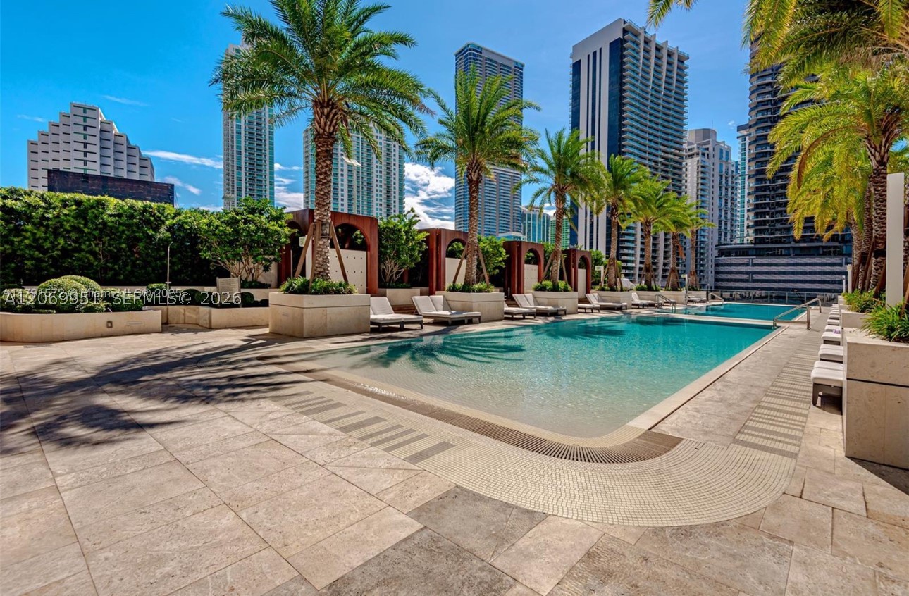 801 S Miami Ave #PH5801 Miami, FL 33130