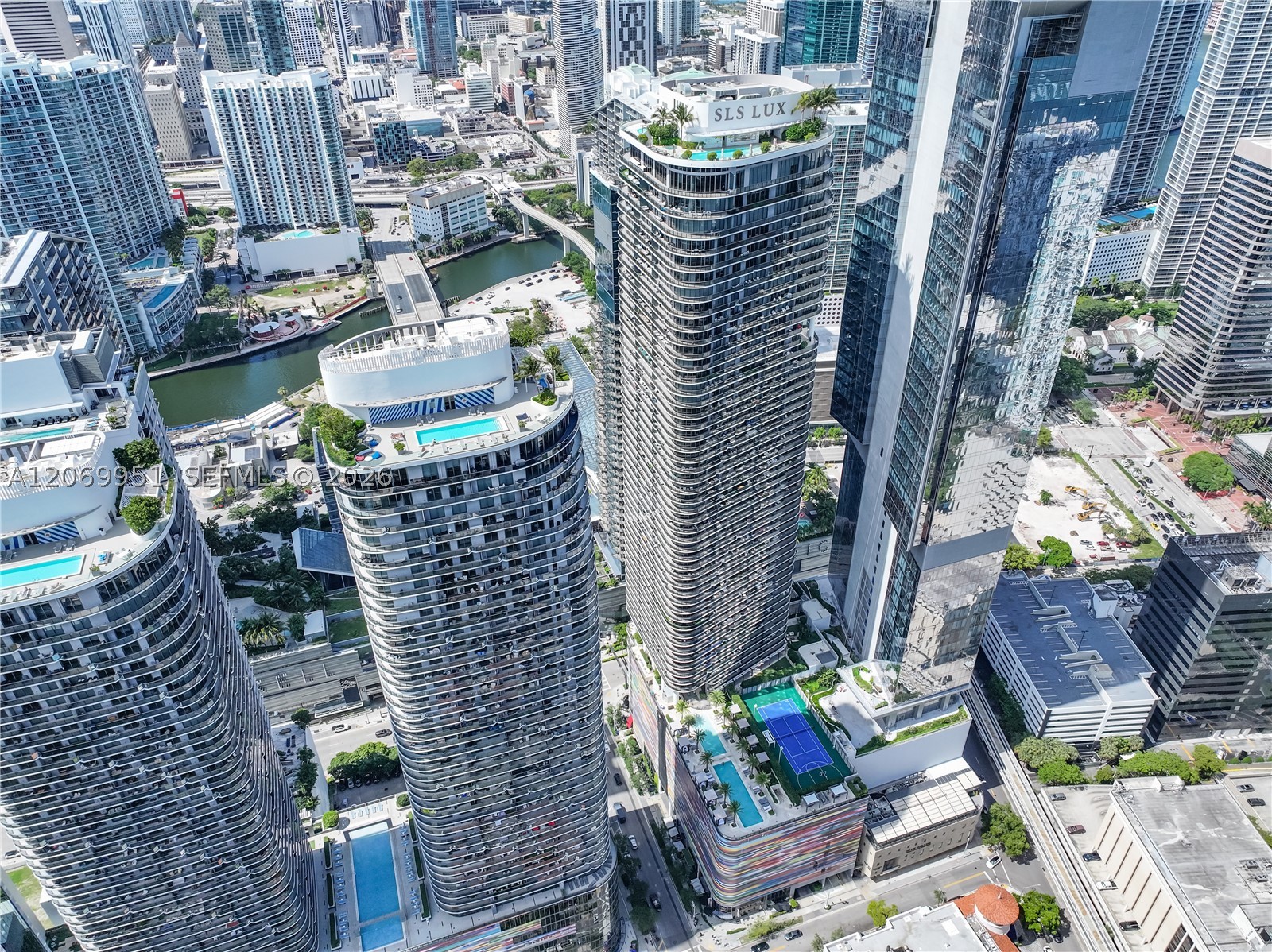 801 S Miami Ave #PH5801 Miami, FL 33130