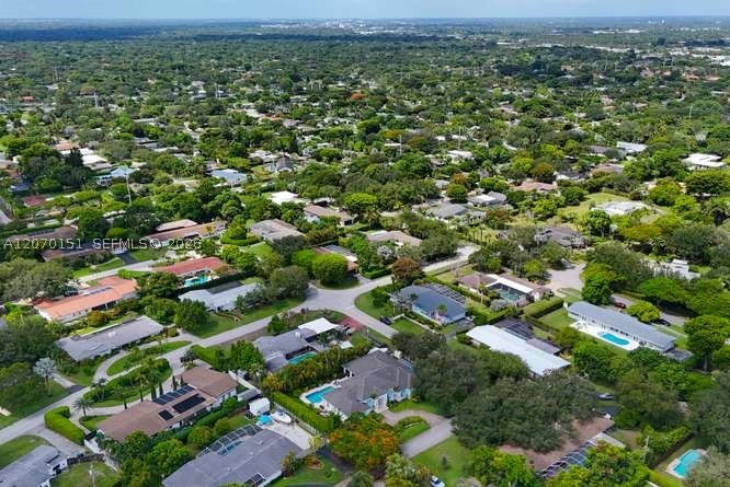 7840 SW 133rd Ter Pinecrest, FL 33156