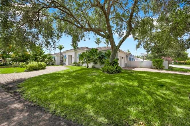 7840 SW 133rd Ter Pinecrest, FL 33156