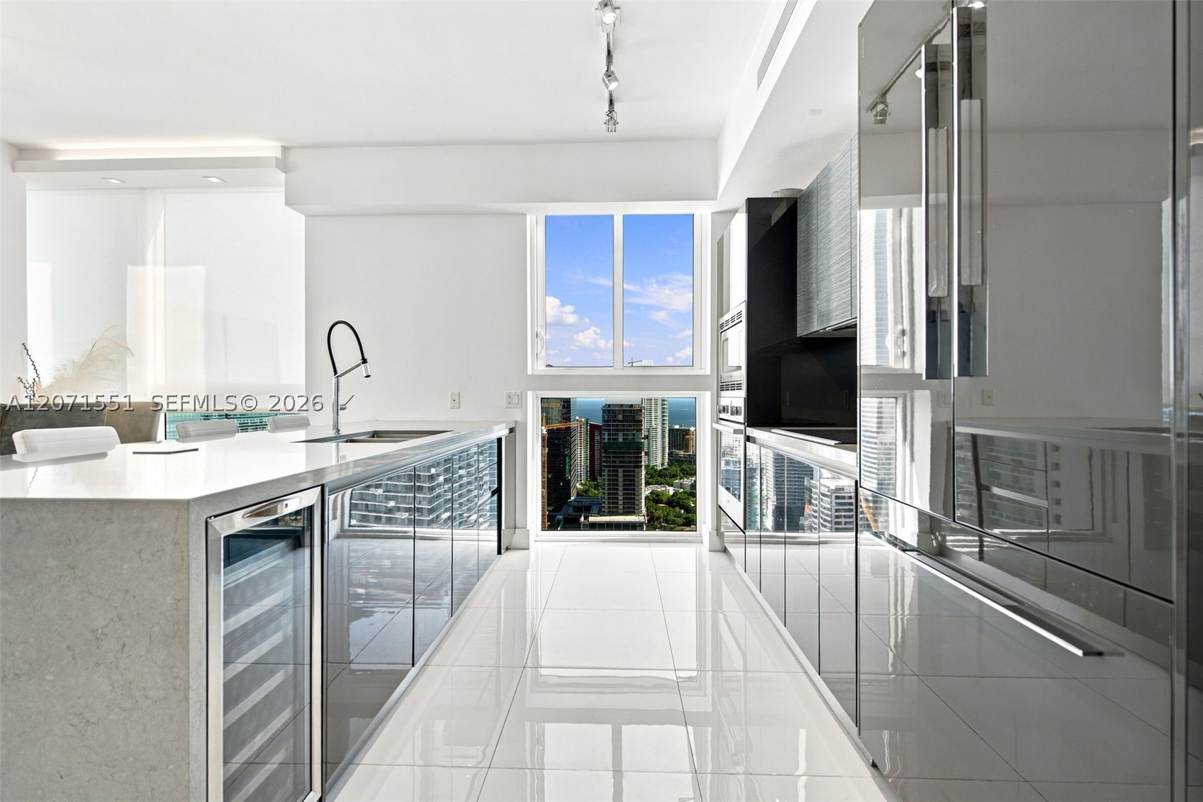 image The Bond on Brickell8
