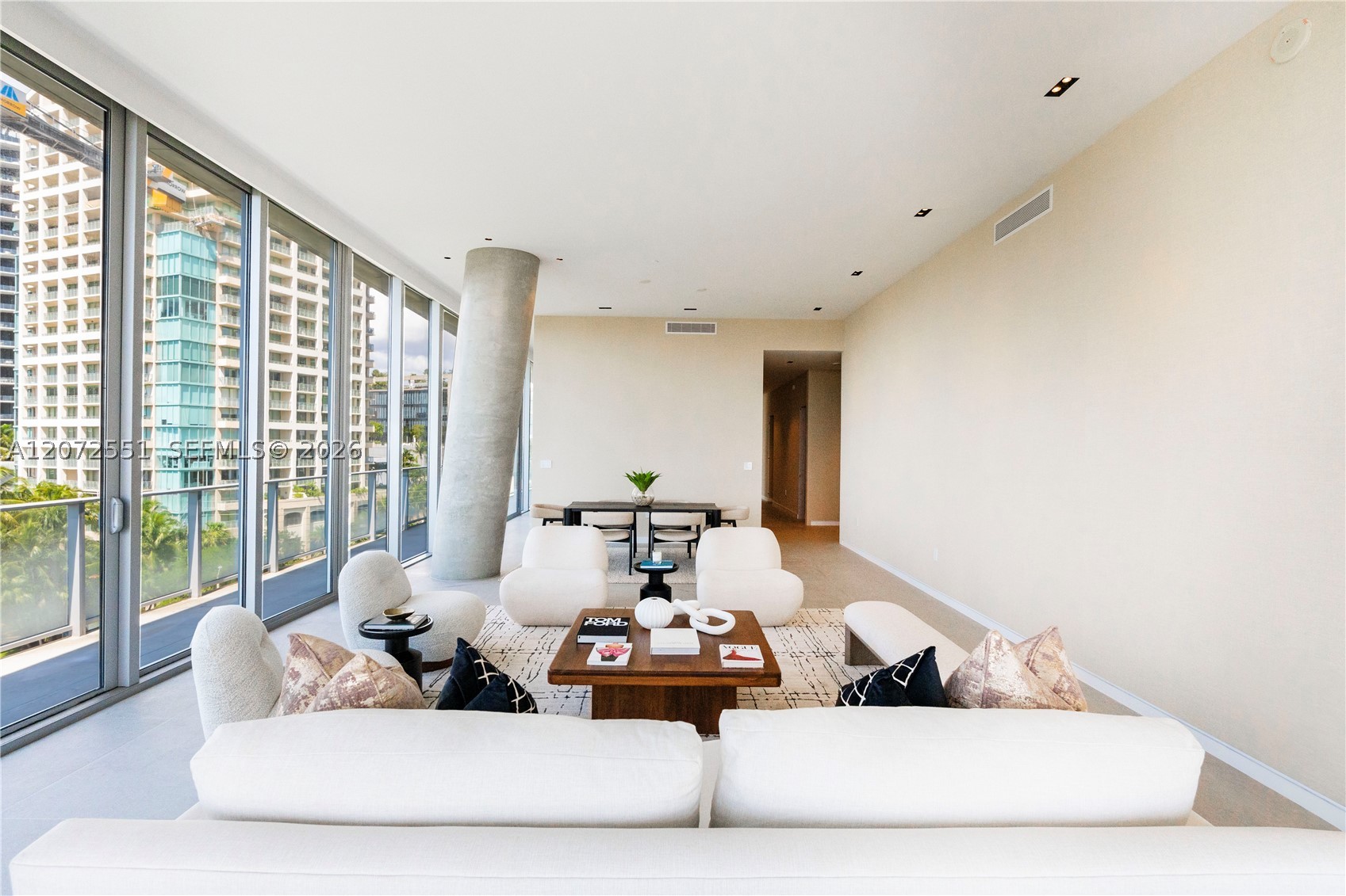 2675 S Bayshore Dr #602S Miami, FL 33133