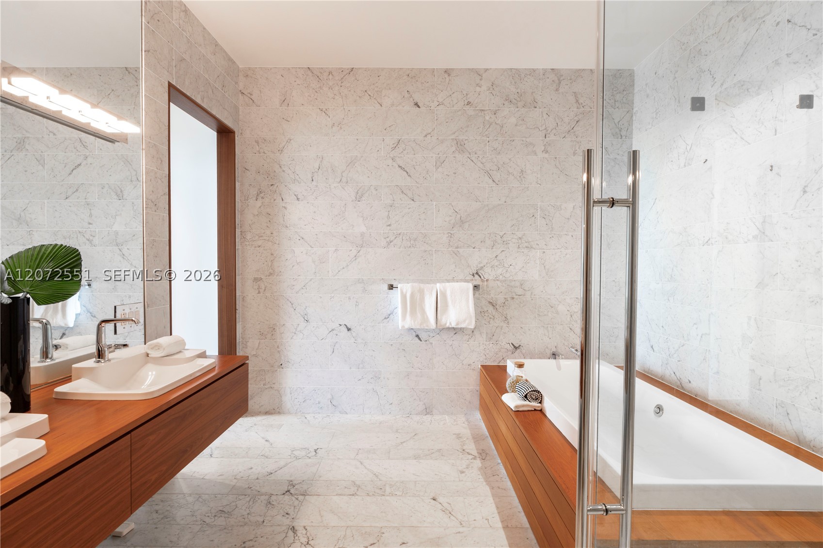 2675 S Bayshore Dr #602S Miami, FL 33133