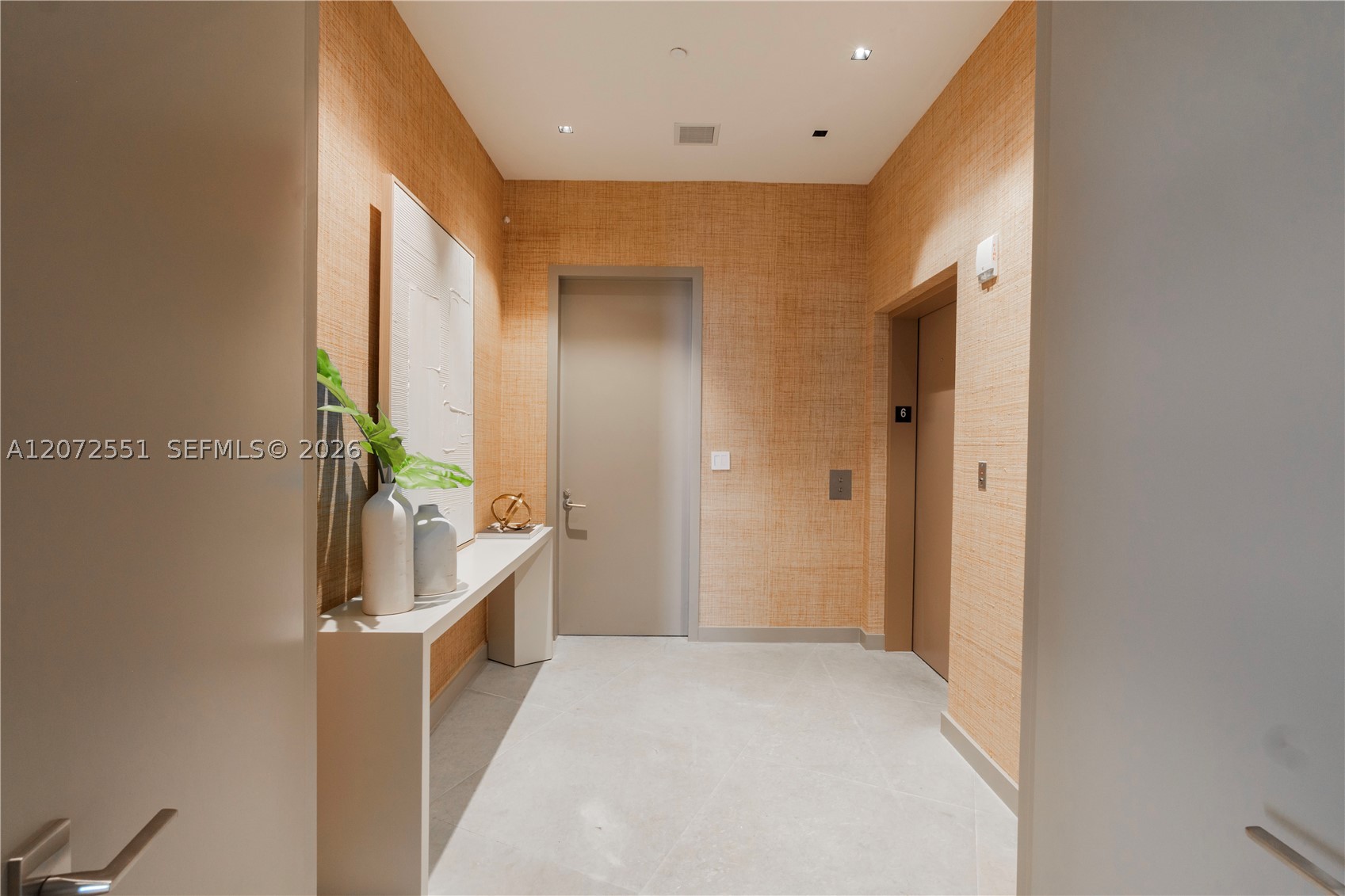 2675 S Bayshore Dr #602S Miami, FL 33133