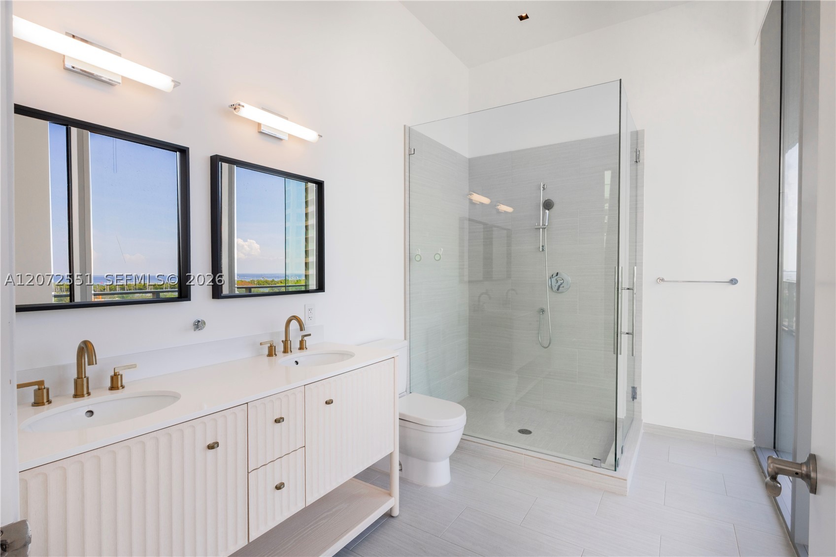 2675 S Bayshore Dr #602S Miami, FL 33133