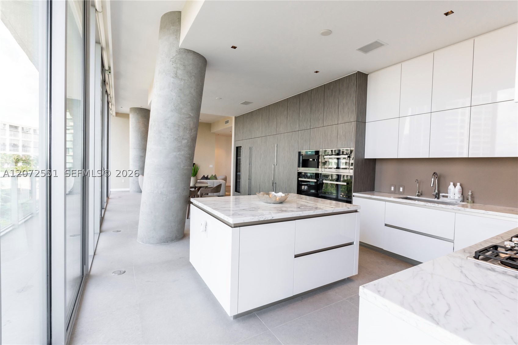 2675 S Bayshore Dr #602S Miami, FL 33133