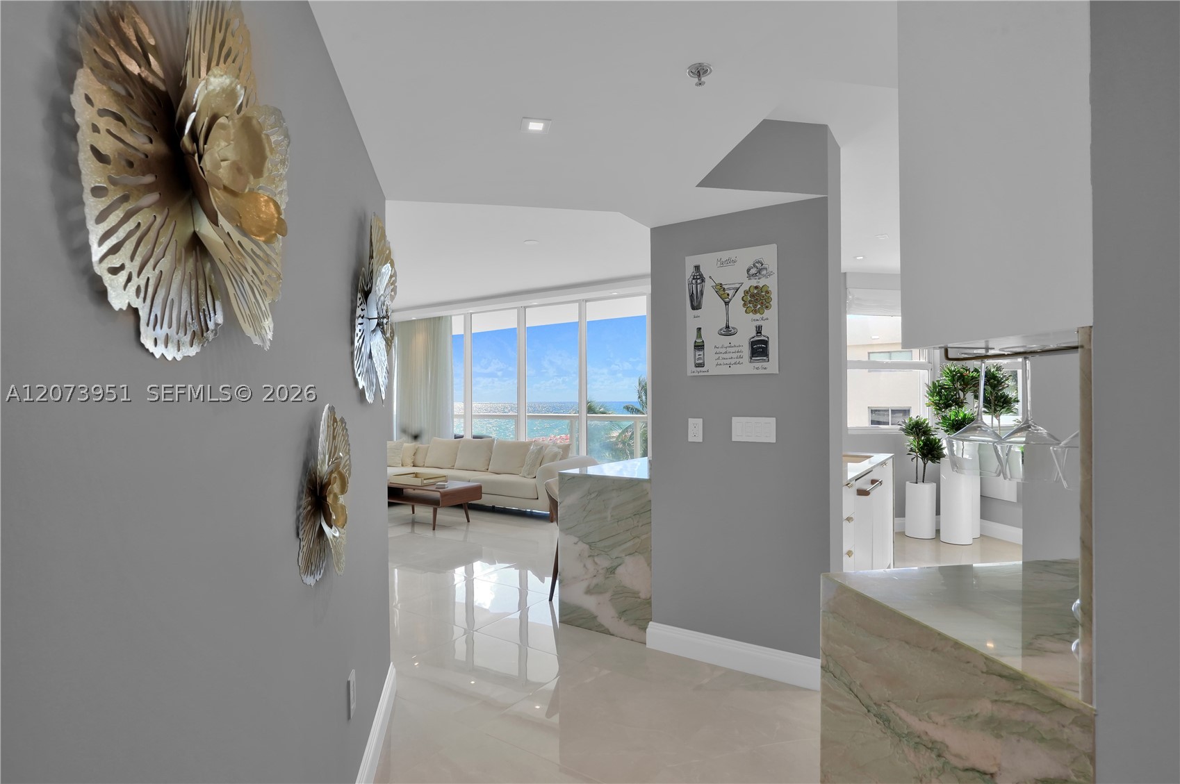 4201 Collins Ave #401 Miami Beach, FL 33140