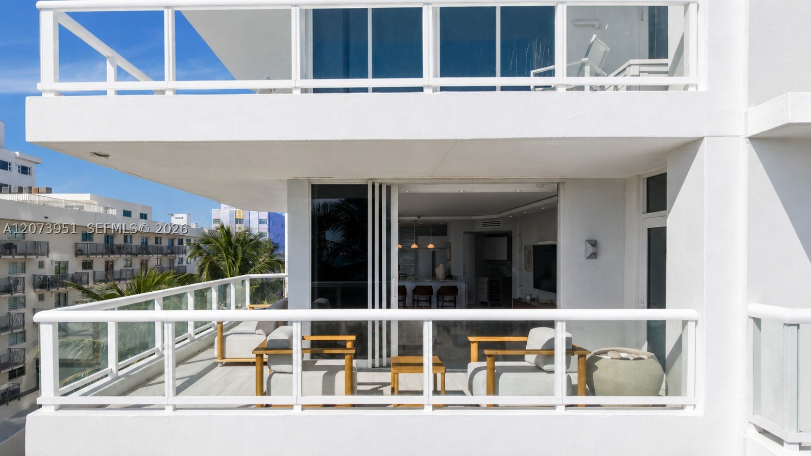 4201 Collins Ave #401 Miami Beach, FL 33140