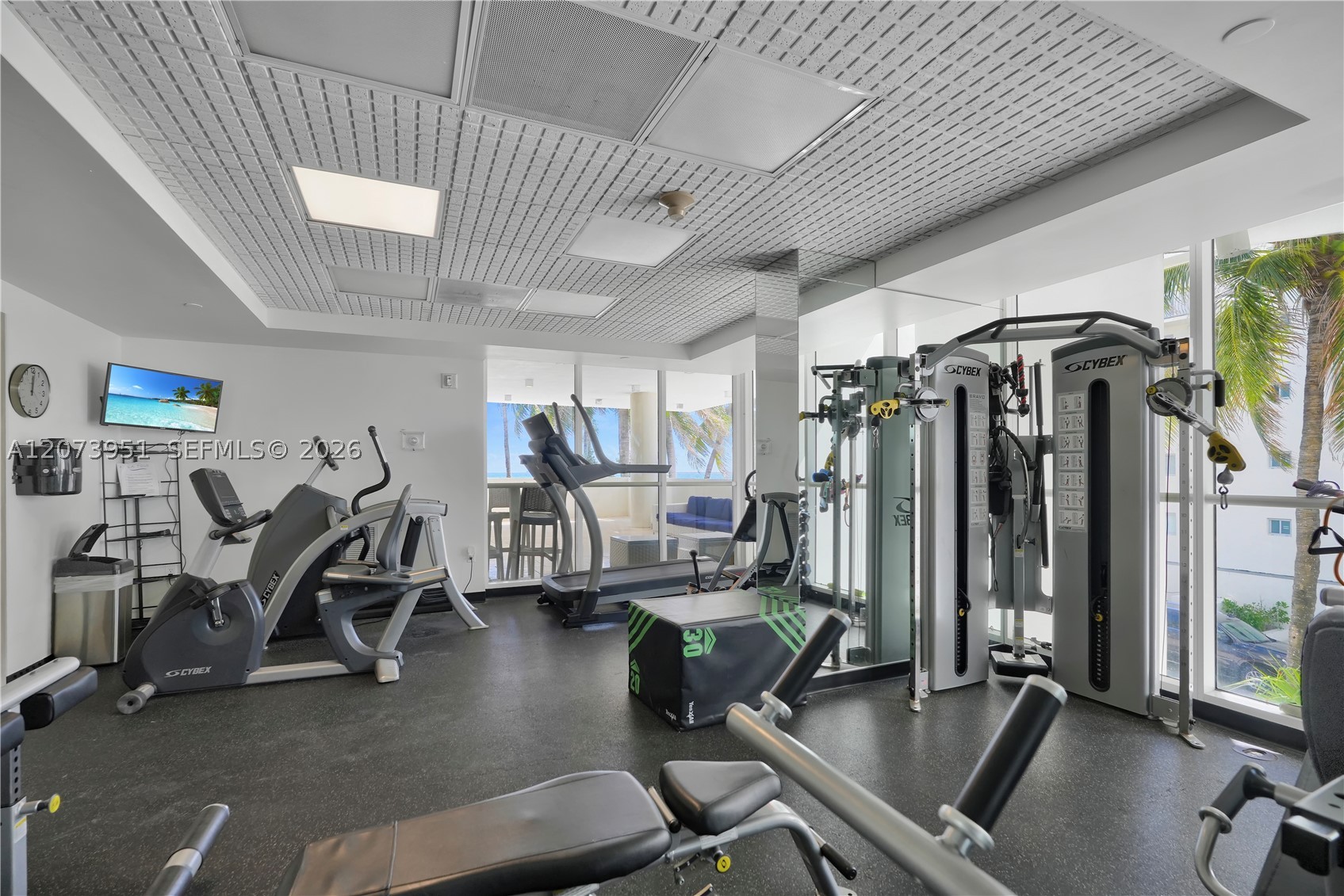 4201 Collins Ave #401 Miami Beach, FL 33140